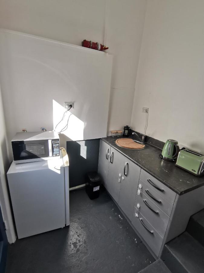 Laid-Back Lyall Self Contained Studio Apartment เวลลิงตัน ภายนอก รูปภาพ
